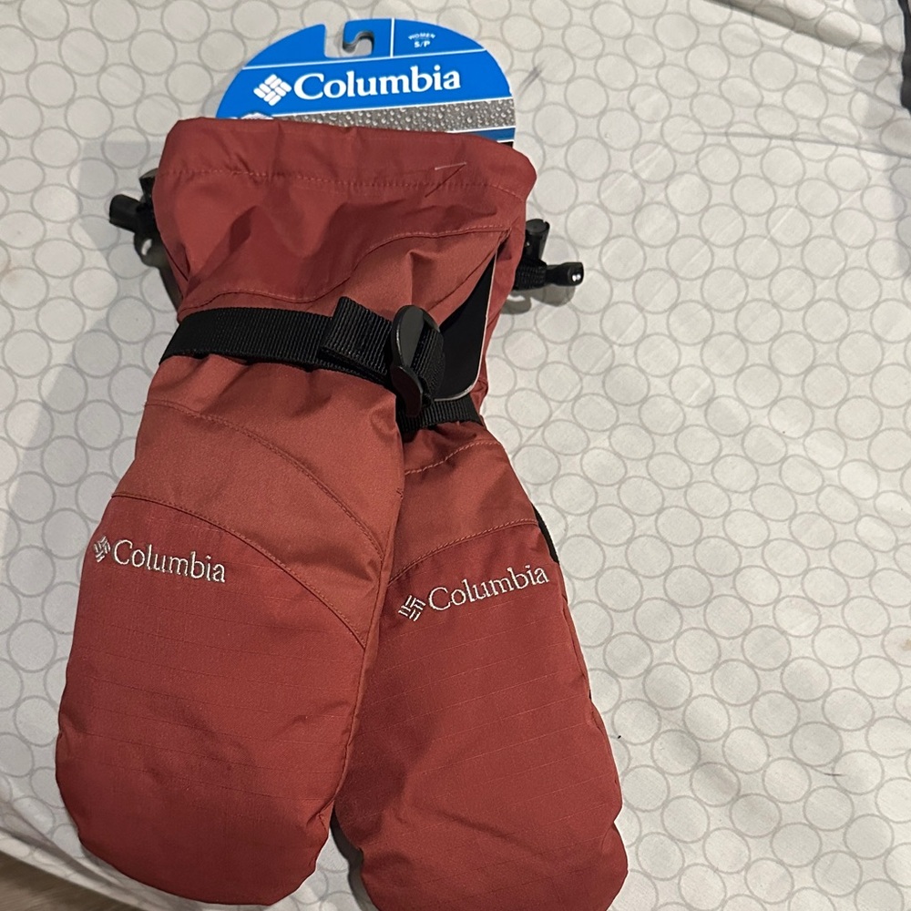 Columbia Rust Red Insulated Mittens